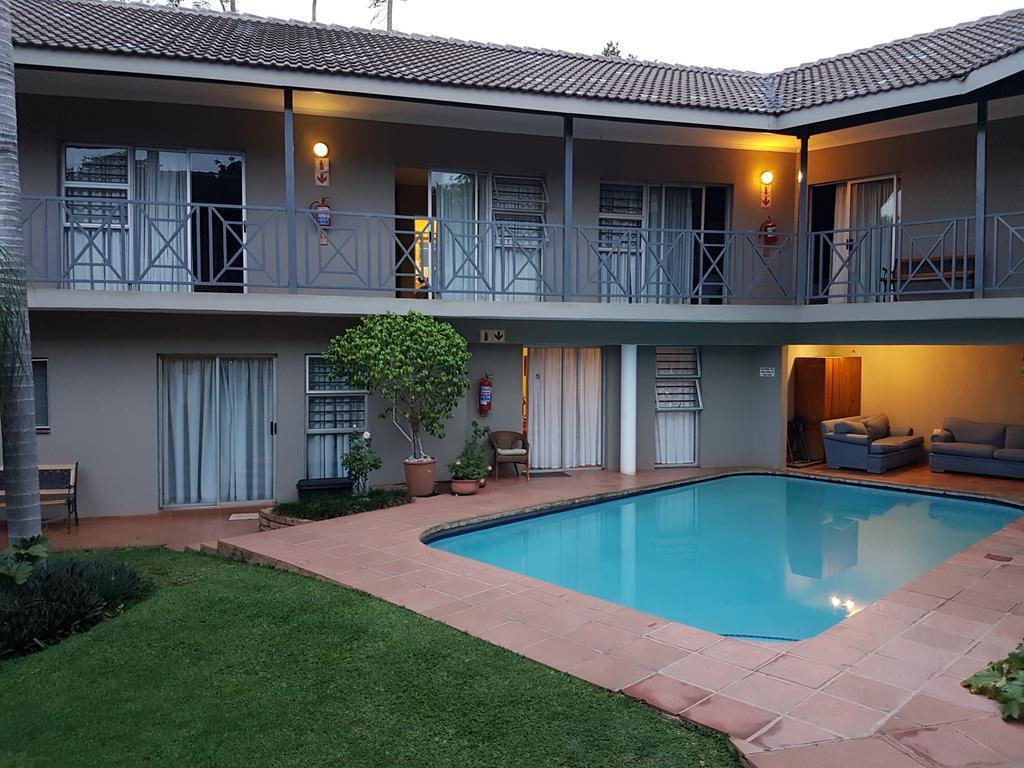 Loerie Guesthouse Hoedspruit Exterior photo